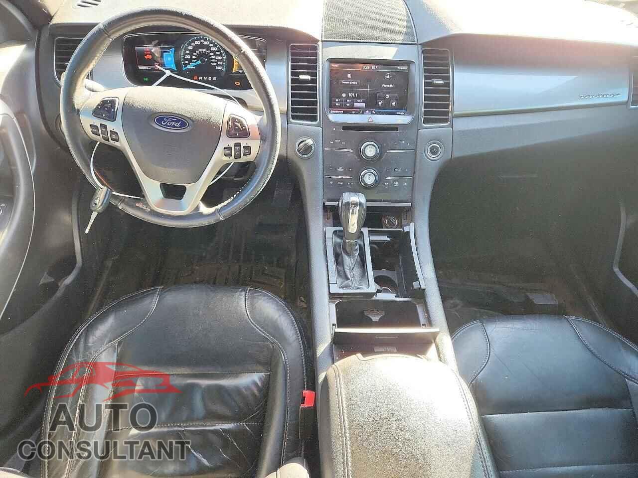 FORD TAURUS 2013 - 1FAHP2H89DG209504