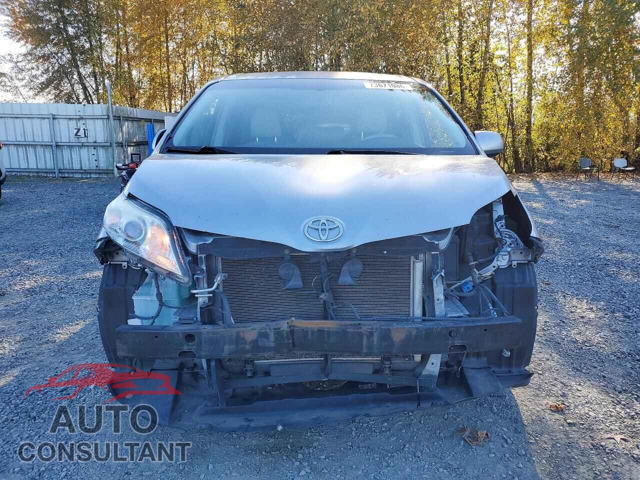 TOYOTA SIENNA 2012 - 5TDDK3DC8CS049031