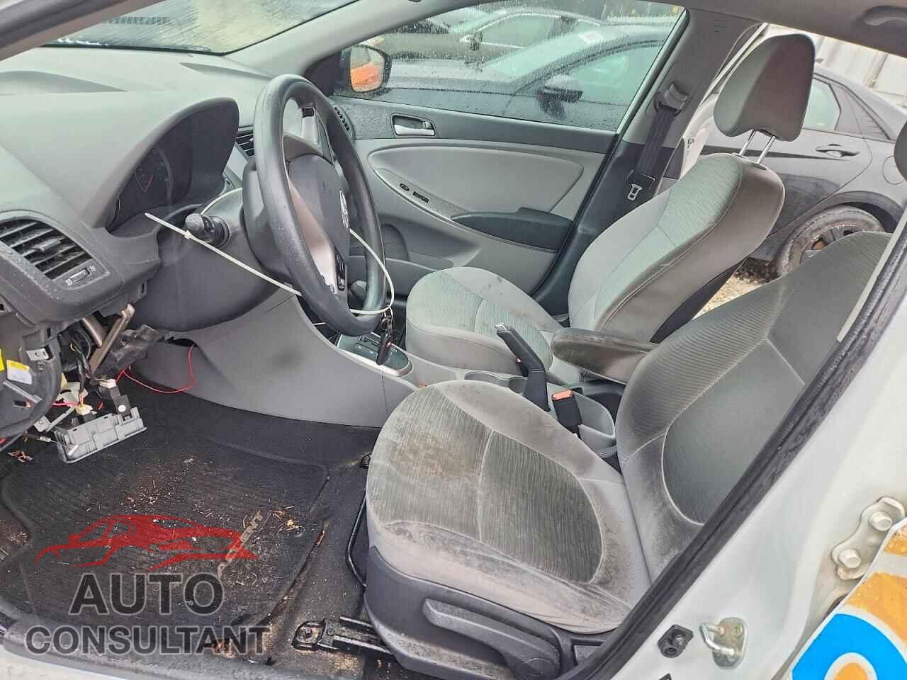 HYUNDAI ACCENT 2015 - KMHCT5AE5FU199622