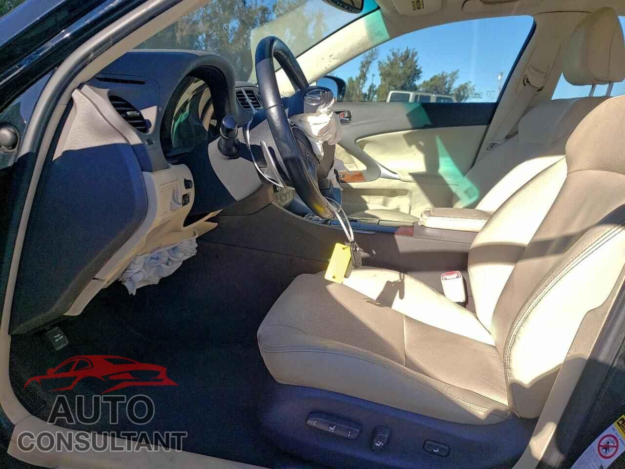 LEXUS IS 2010 - JTHBF5C26A5116114