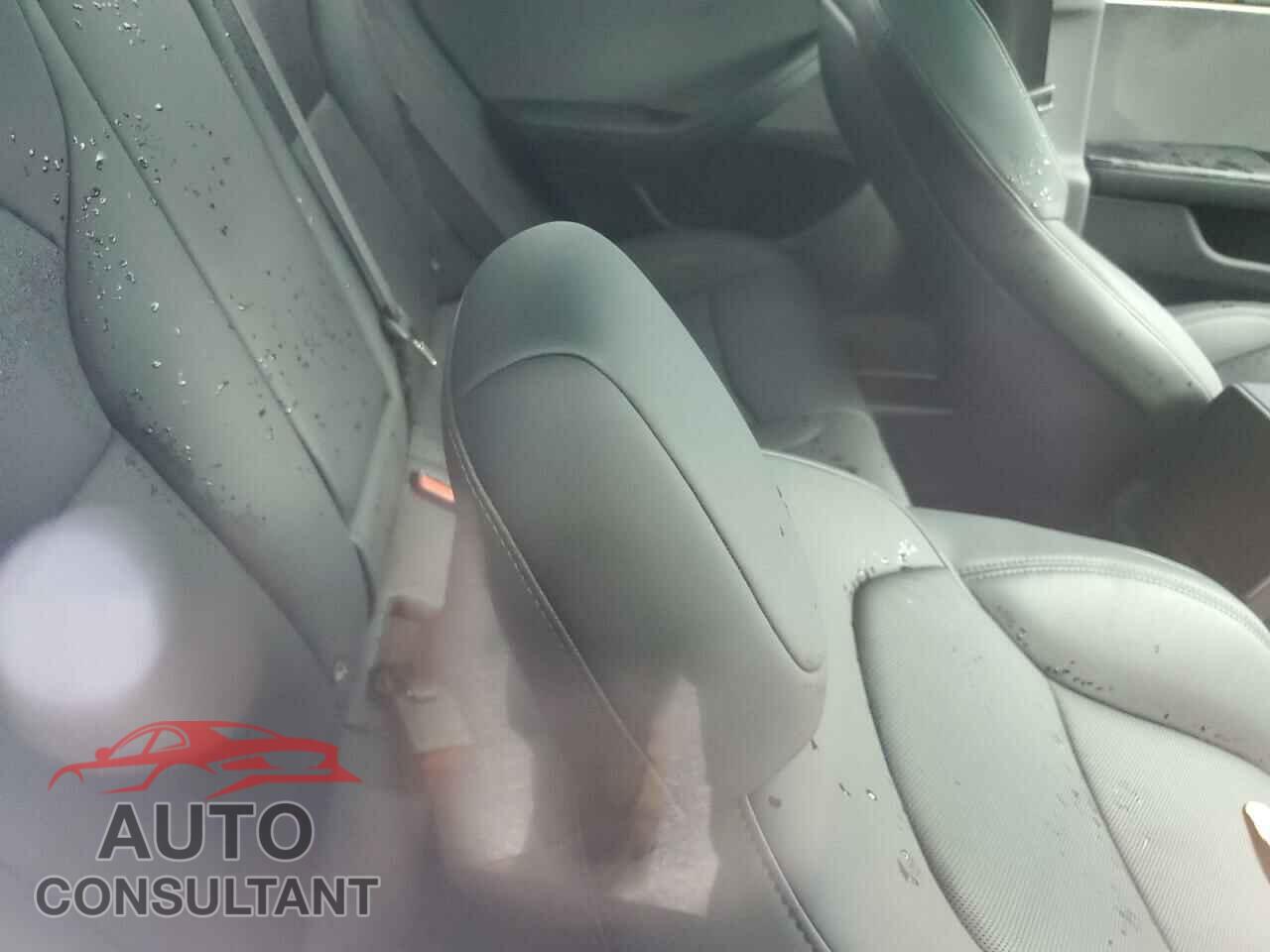 TESLA MODEL 3 2024 - 5YJ3E1EA2RF756126