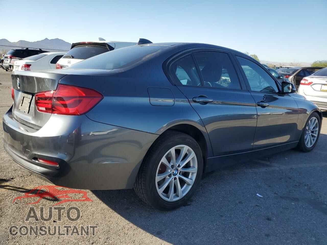 BMW 3 SERIES 2016 - WBA8E1G52GNU12071