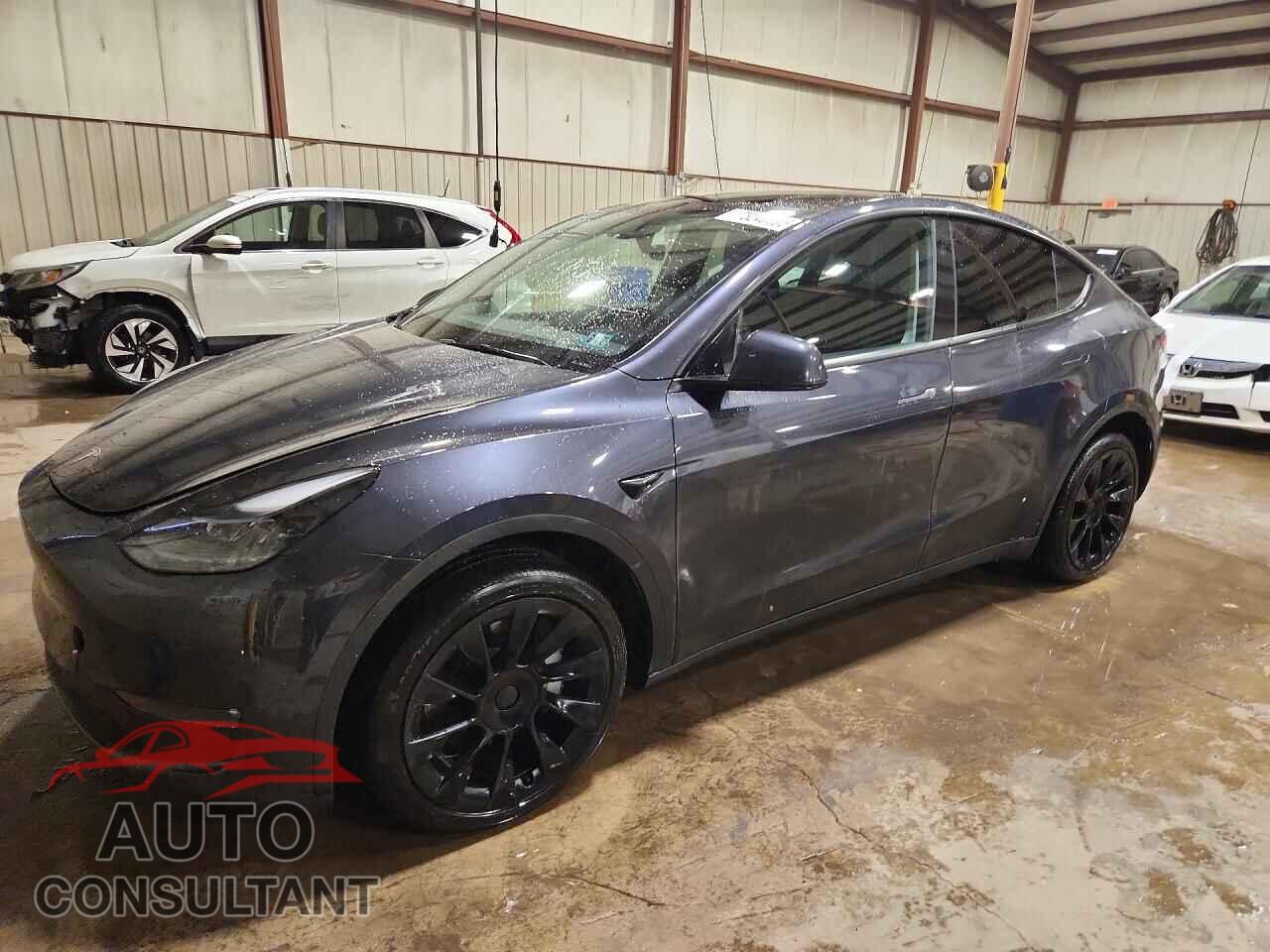 TESLA MODEL Y 2024 - 7SAYGDEEXRF991008