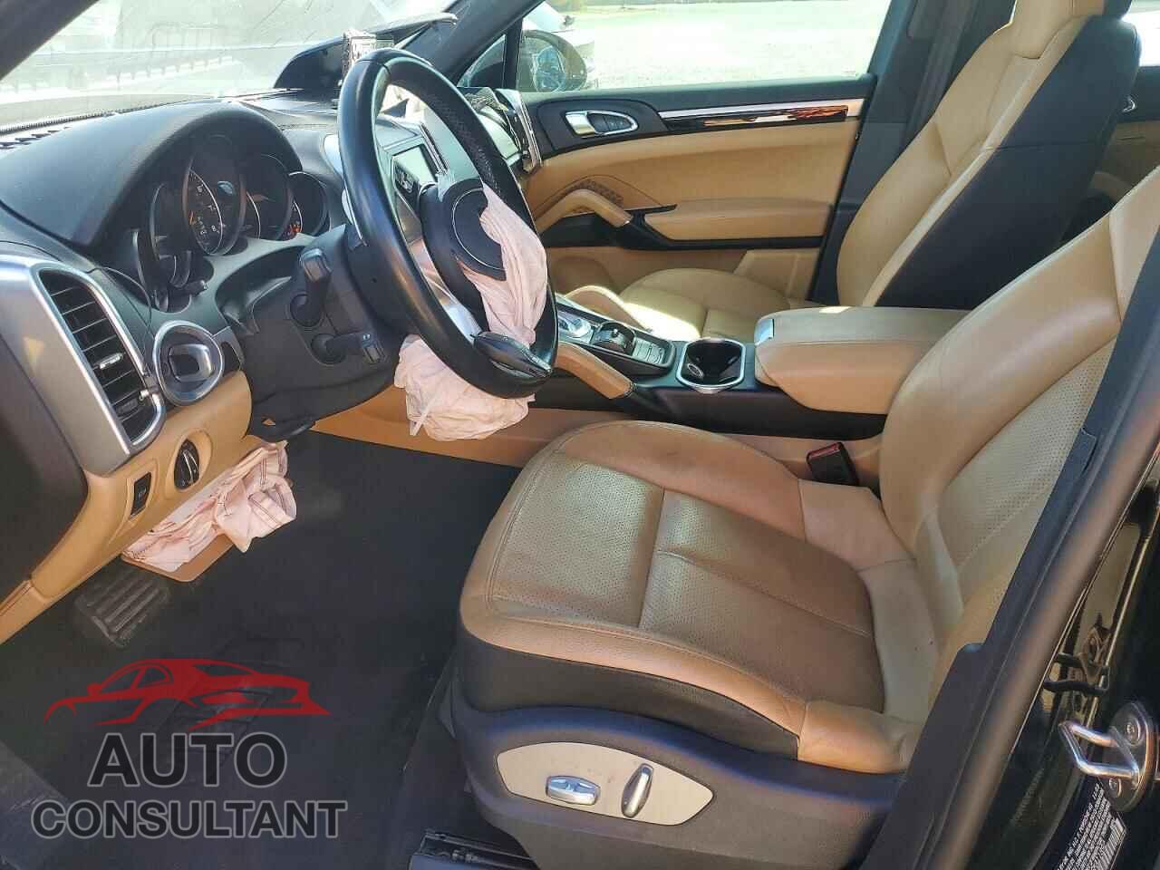 PORSCHE CAYENNE 2016 - WP1AA2A23GKA11892