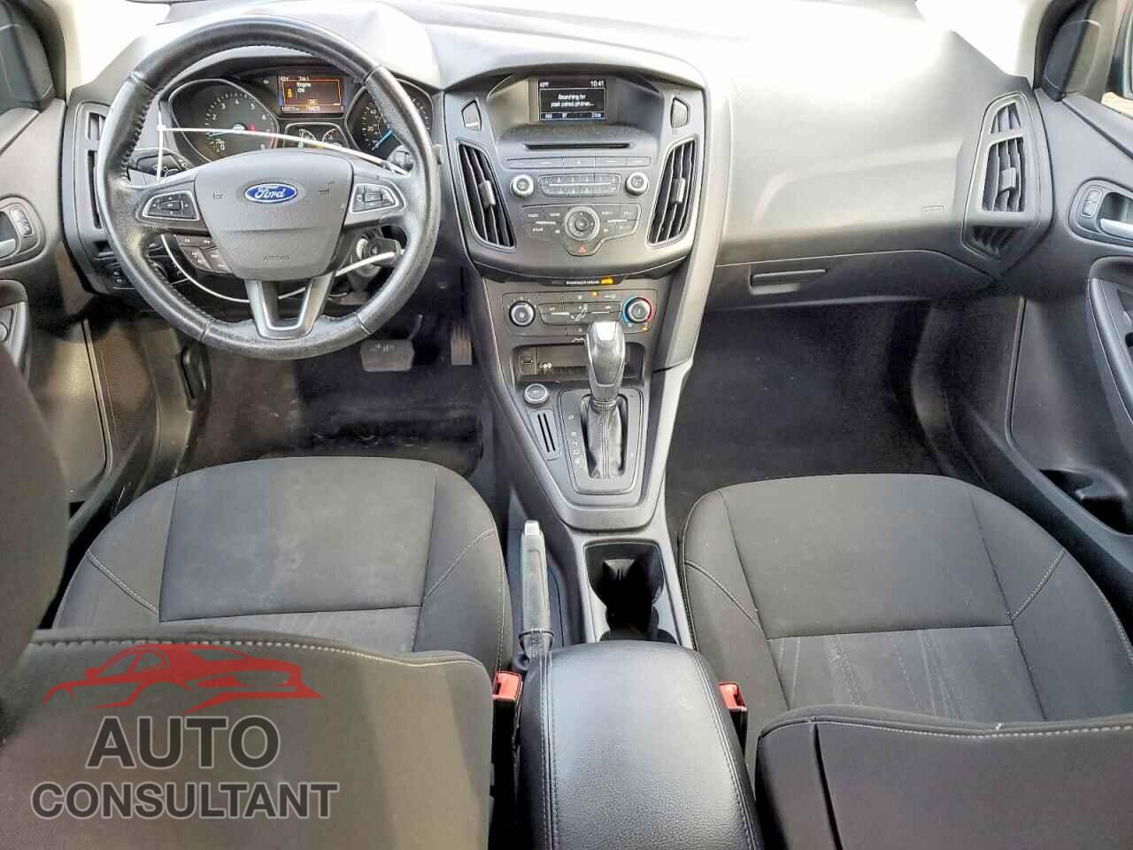 FORD FOCUS 2015 - 1FADP3F24FL211366