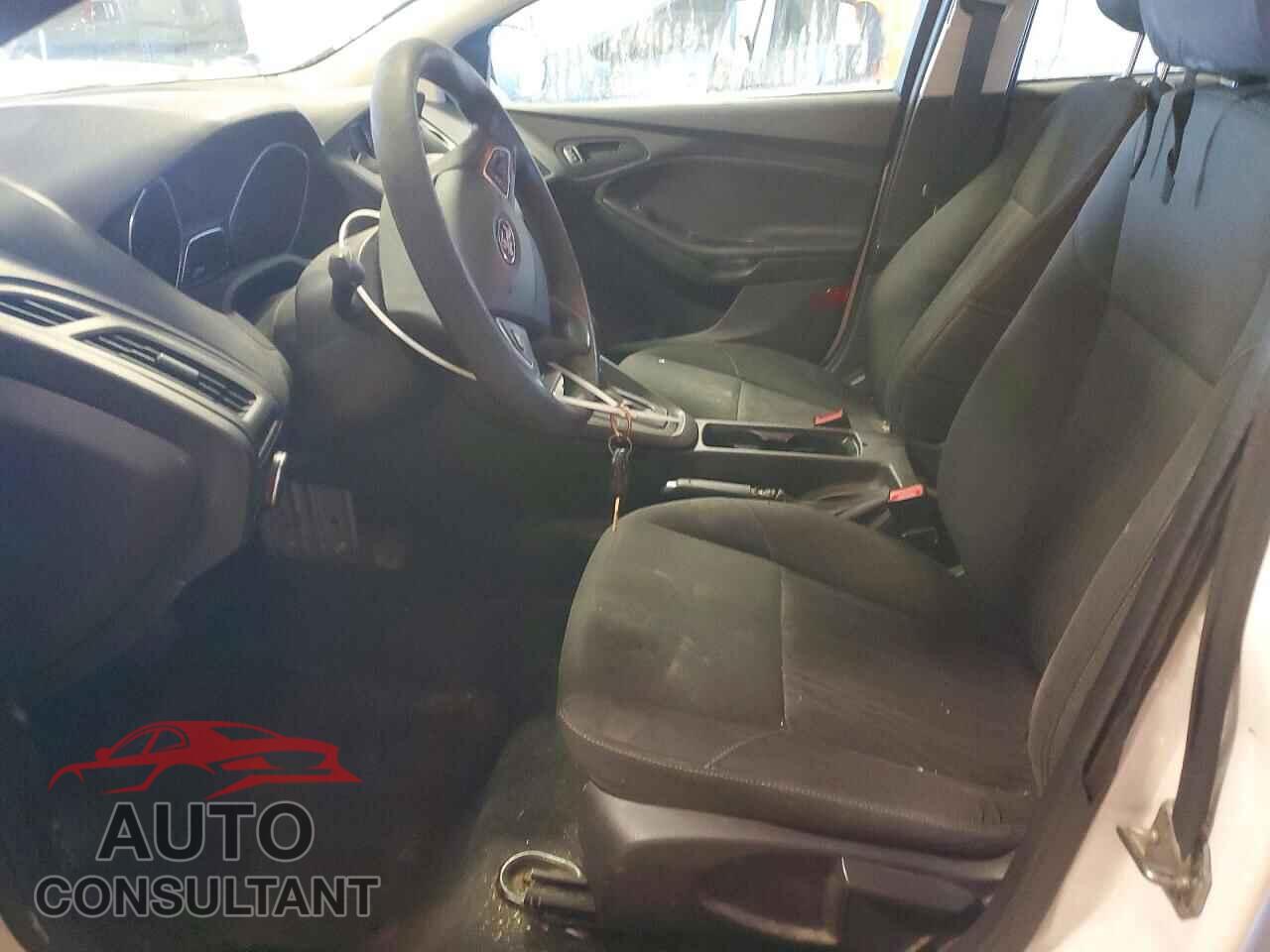 FORD FOCUS 2016 - 1FADP3E28GL202480