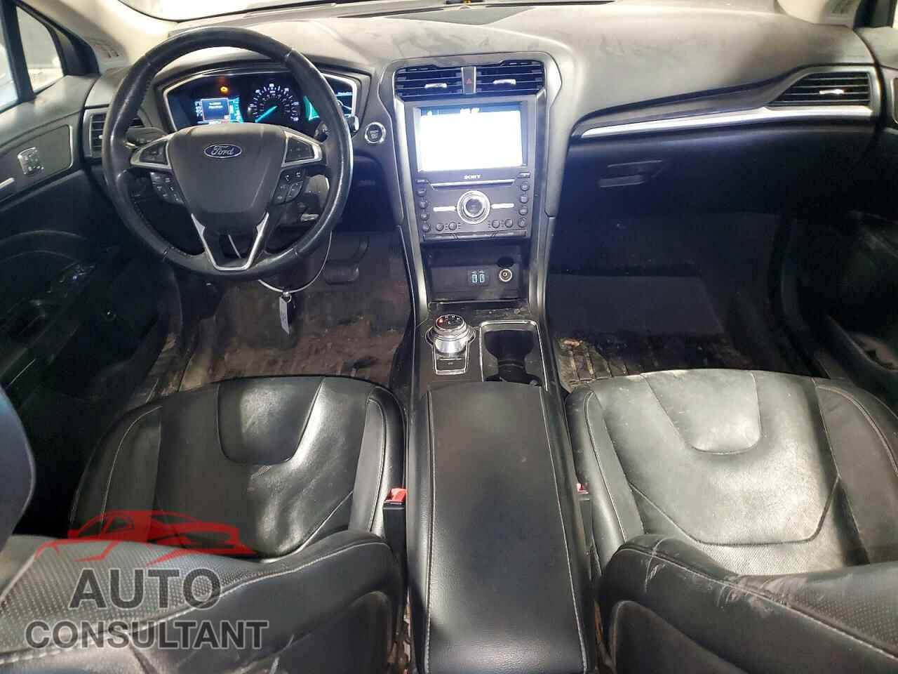 FORD FUSION 2019 - 3FA6P0RU3KR139513