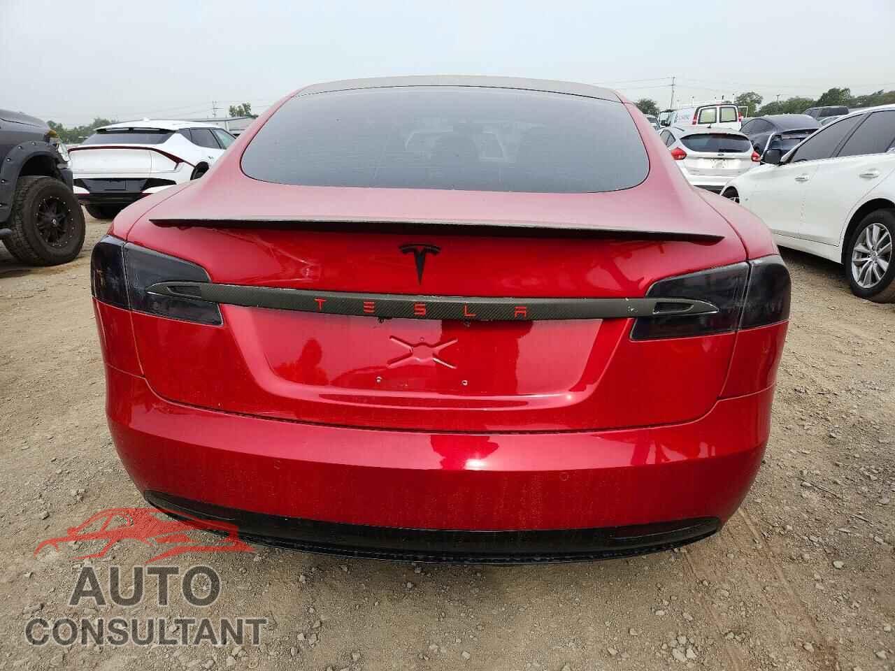 TESLA MODEL S 2018 - 5YJSA1E21JF295229