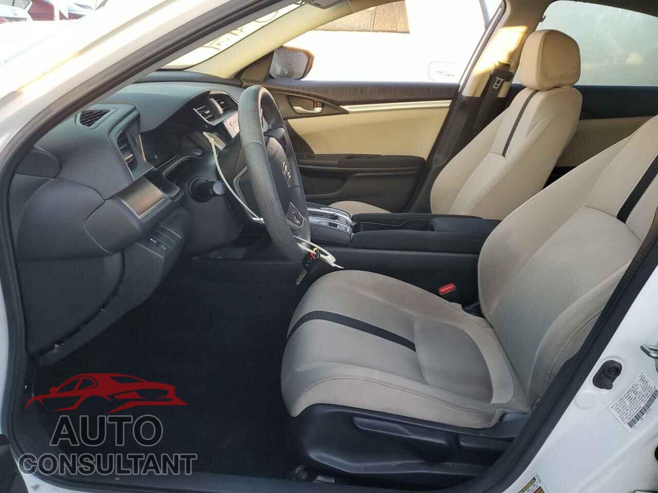 HONDA CIVIC 2018 - 2HGFC2F53JH565082