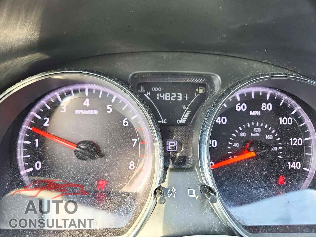 NISSAN VERSA 2017 - 3N1CN7AP3HL800537