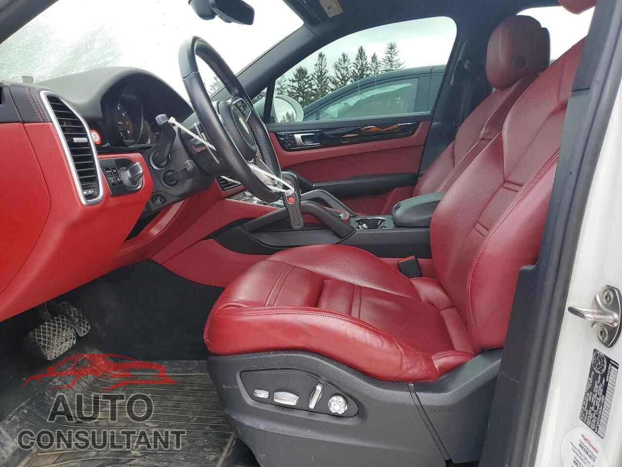 PORSCHE CAYENNE 2019 - WP1AA2AY2KDA11559
