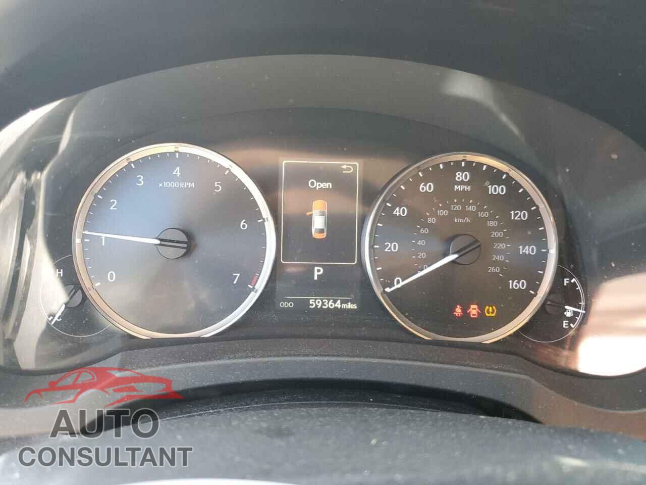 LEXUS IS 2018 - JTHC81D21J5033423