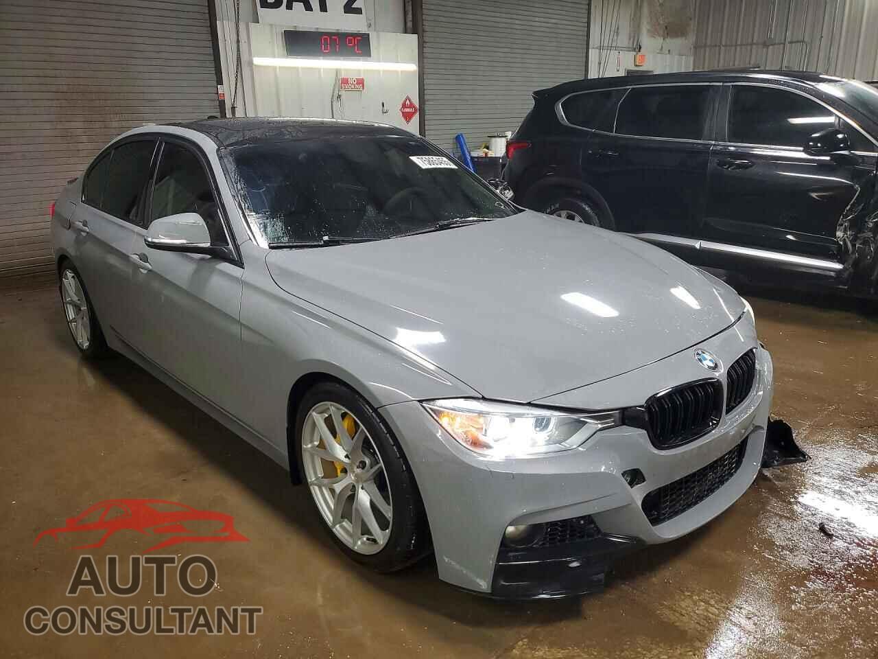 BMW 328 2013 - WBA3B3G58DNR80335