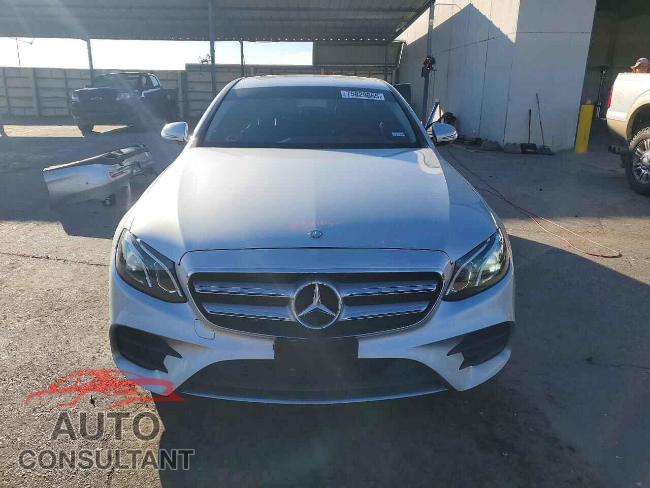 MERCEDES-BENZ E-CLASS 2017 - WDDZF4JB5HA136469