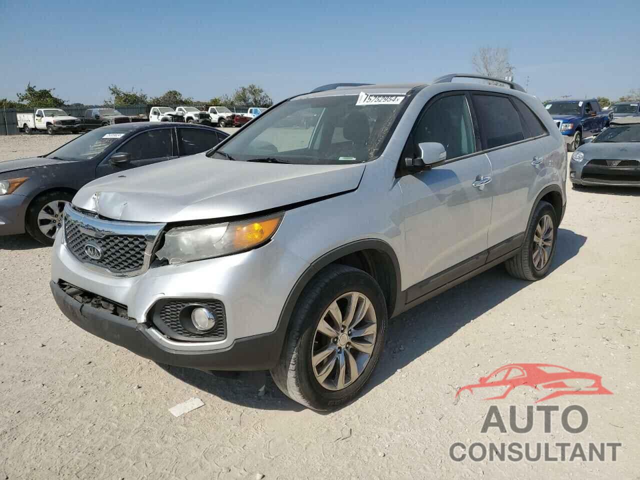 KIA SORENTO 2011 - 5XYKU4A28BG036049