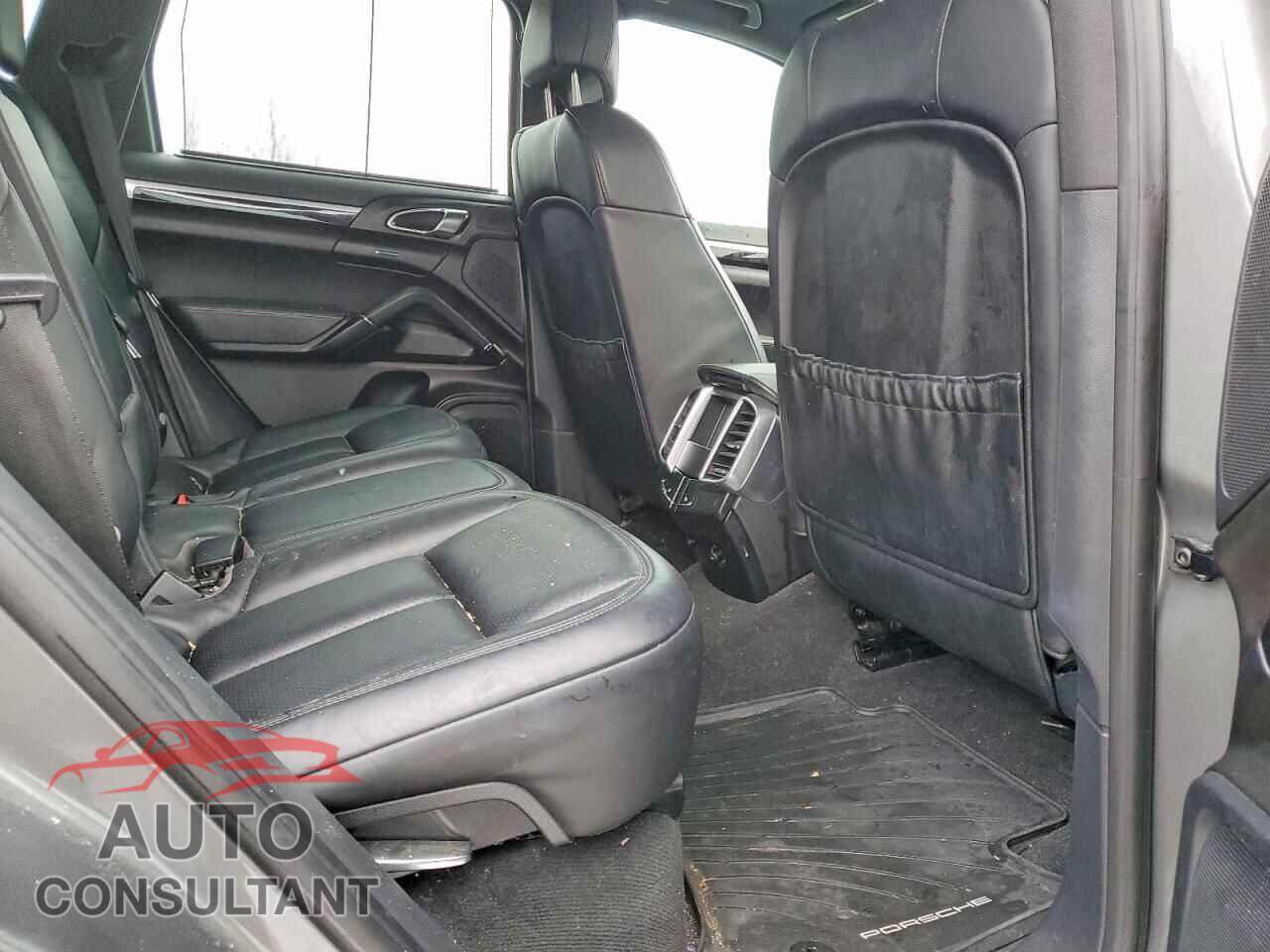 PORSCHE CAYENNE 2015 - WP1AE2A21FLA54057