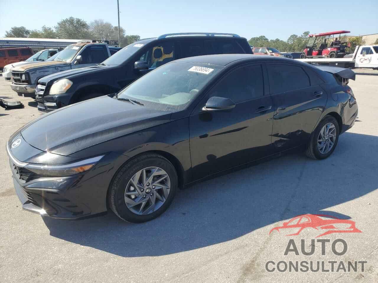 HYUNDAI ELANTRA 2024 - KMHLM4DG1RU800422