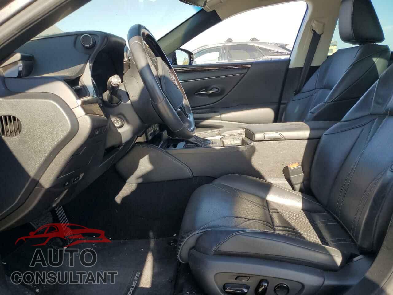 LEXUS ES350 2019 - 58ABZ1B15KU008332