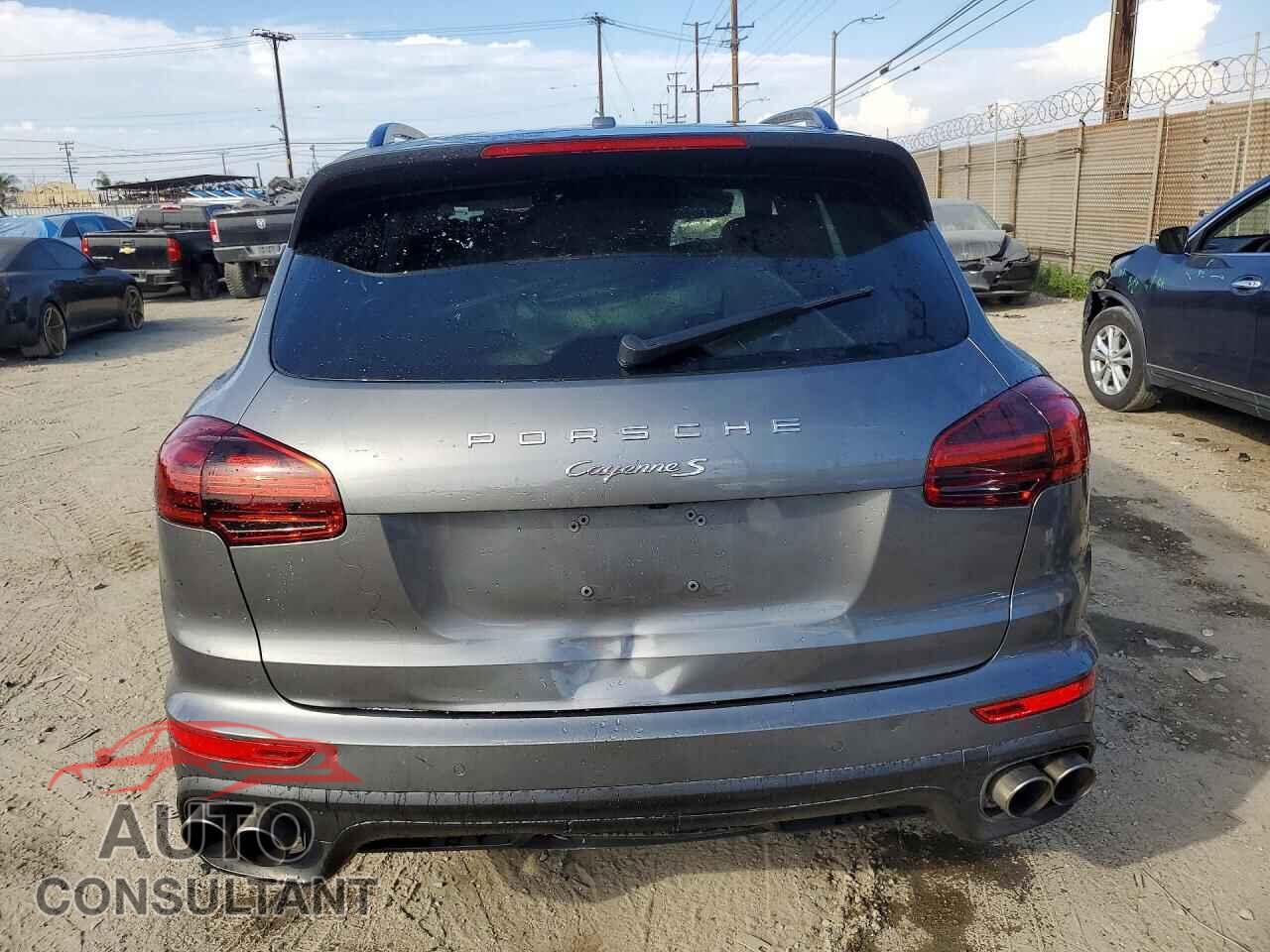 PORSCHE CAYENNE 2016 - WP1AB2A21GLA95590