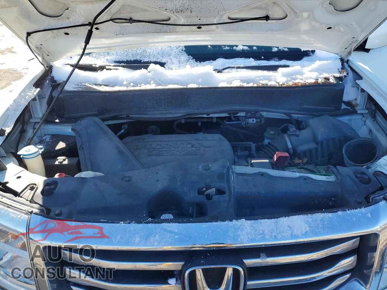 HONDA PILOT 2015 - 5FNYF4H74FB071934