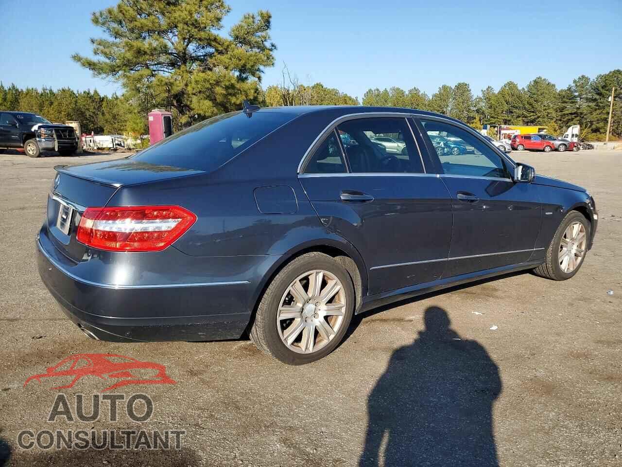 MERCEDES-BENZ E-CLASS 2012 - WDDHF5KB1CA609924