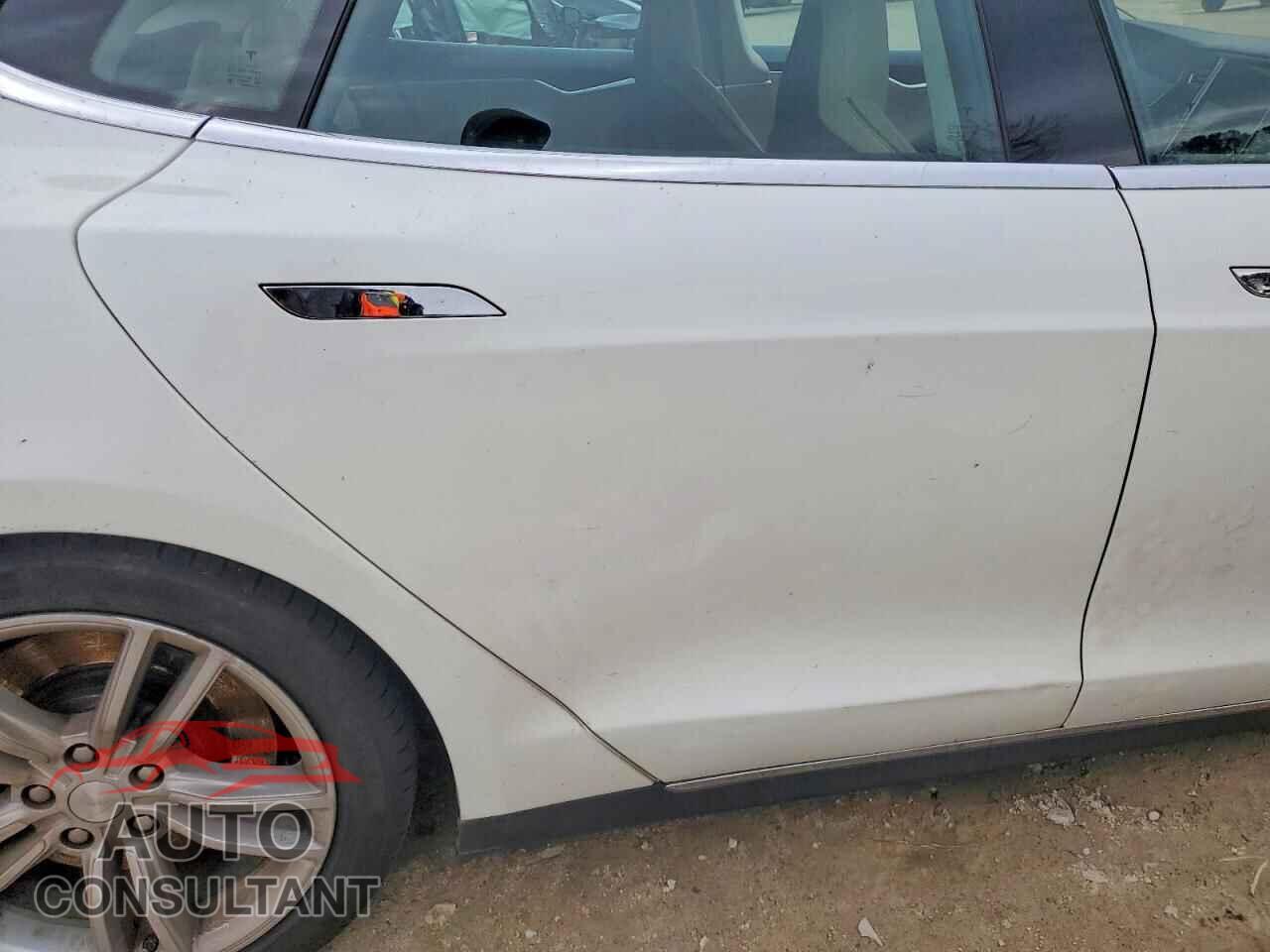 TESLA MODEL S 2014 - 5YJSA1H1XEFP44870