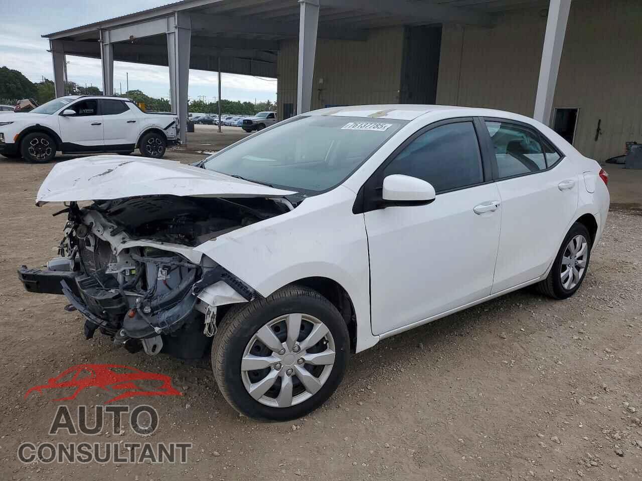 TOYOTA COROLLA 2015 - 5YFBURHE4FP242001