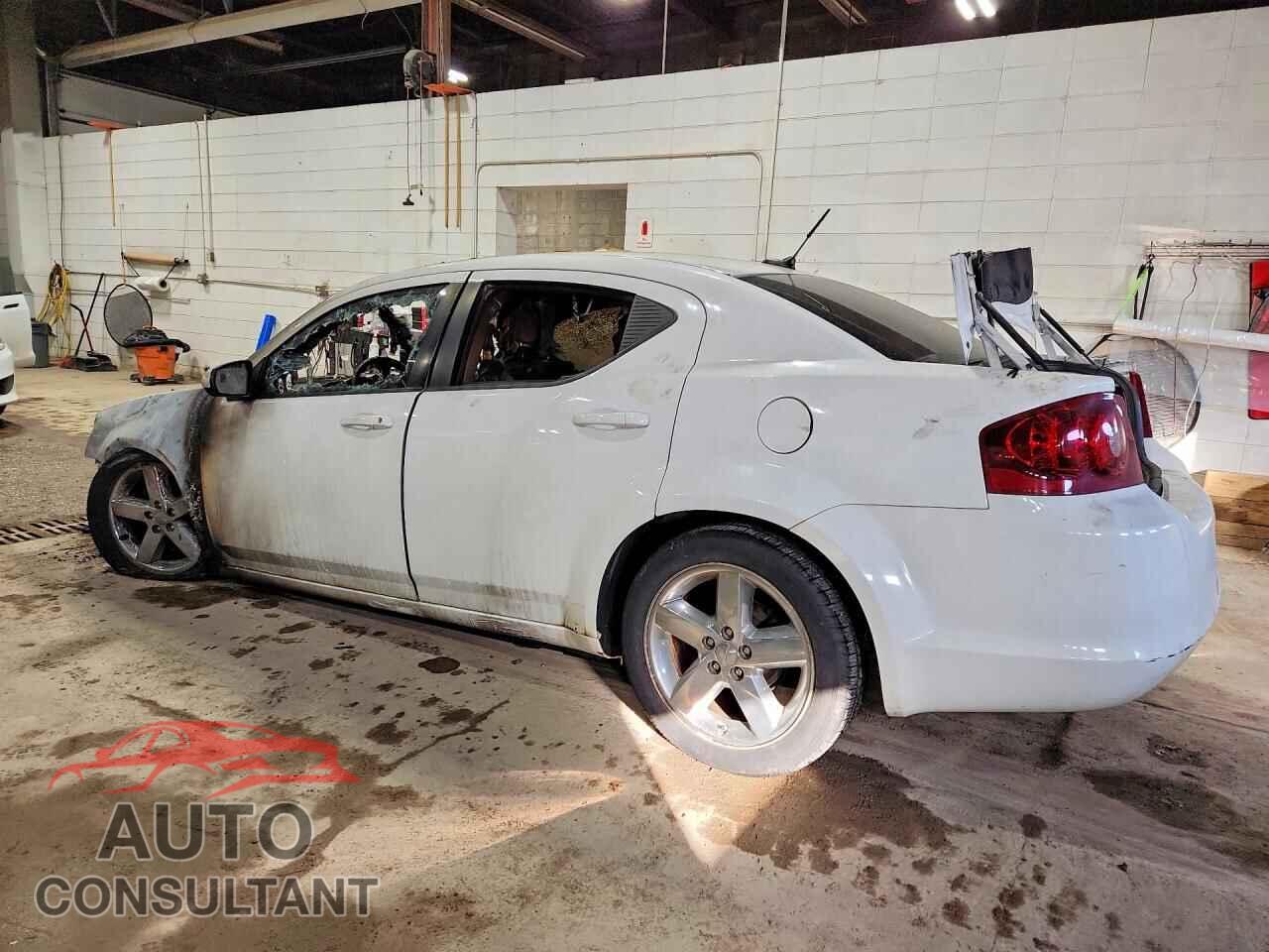 DODGE AVENGER 2011 - 1B3BD2FB2BN549045