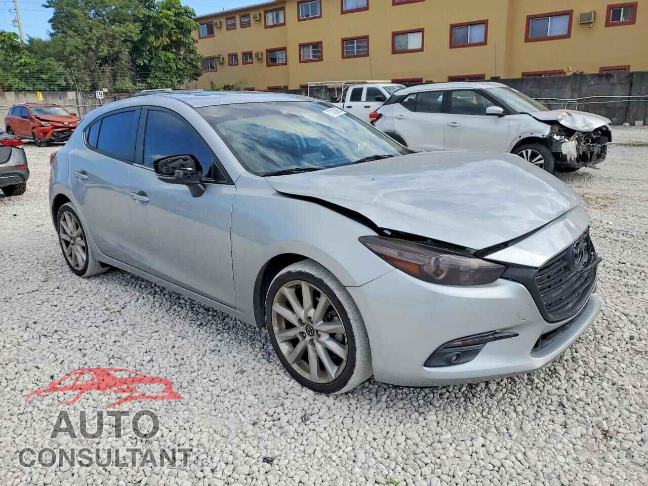 MAZDA 3 2017 - 3MZBN1M37HM132344