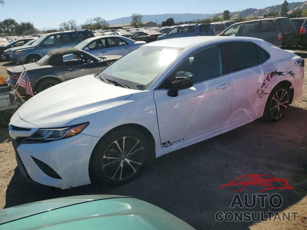 TOYOTA CAMRY 2020 - 4T1G11AK1LU330966
