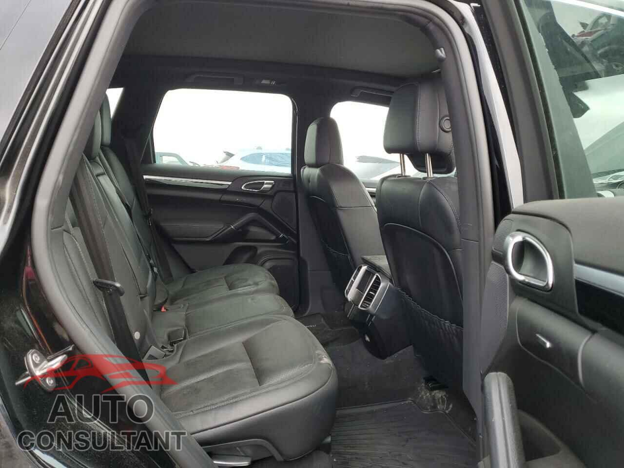 PORSCHE CAYENNE 2016 - WP1AA2A26GLA05174