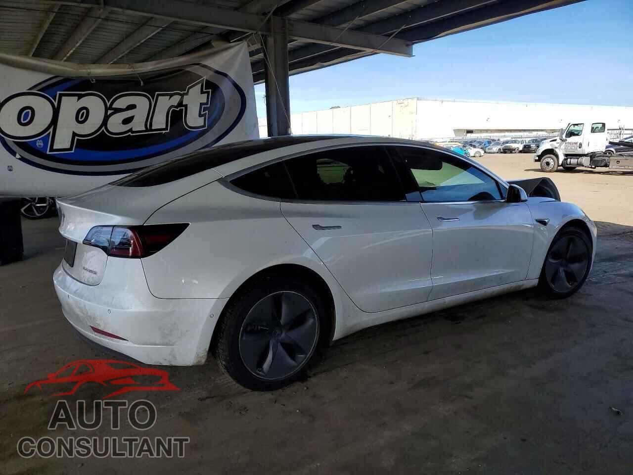 TESLA MODEL 3 2019 - 5YJ3E1EB0KF511095