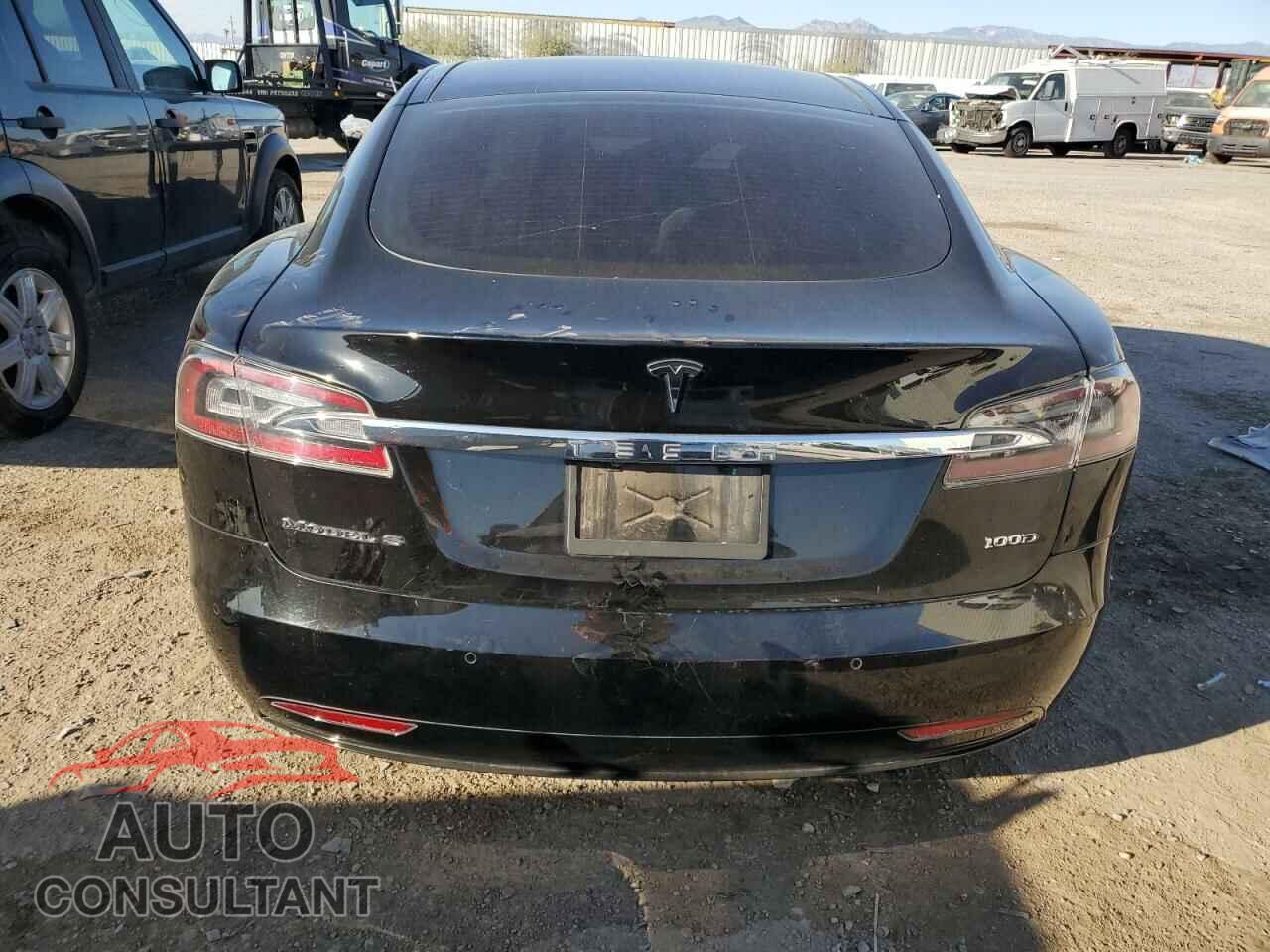 TESLA MODEL S 2018 - 5YJSA1E23JF265908
