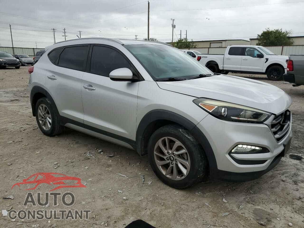 HYUNDAI TUCSON 2017 - KM8J33A43HU327491