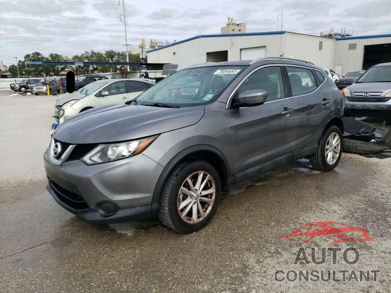 NISSAN ROGUE 2017 - JN1BJ1CP8HW034672