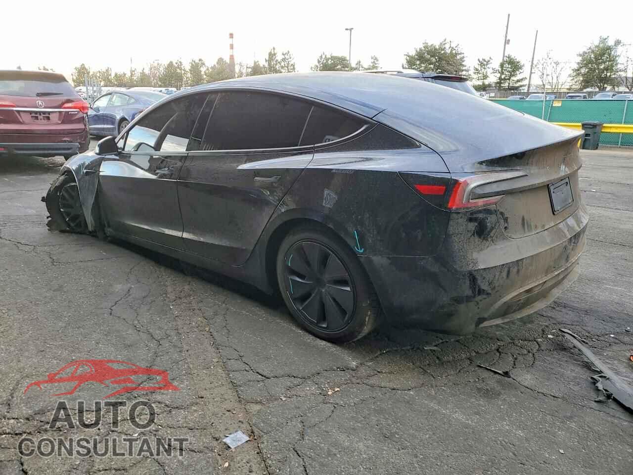 TESLA MODEL 3 2025 - 5YJ3E1EA5SF978293