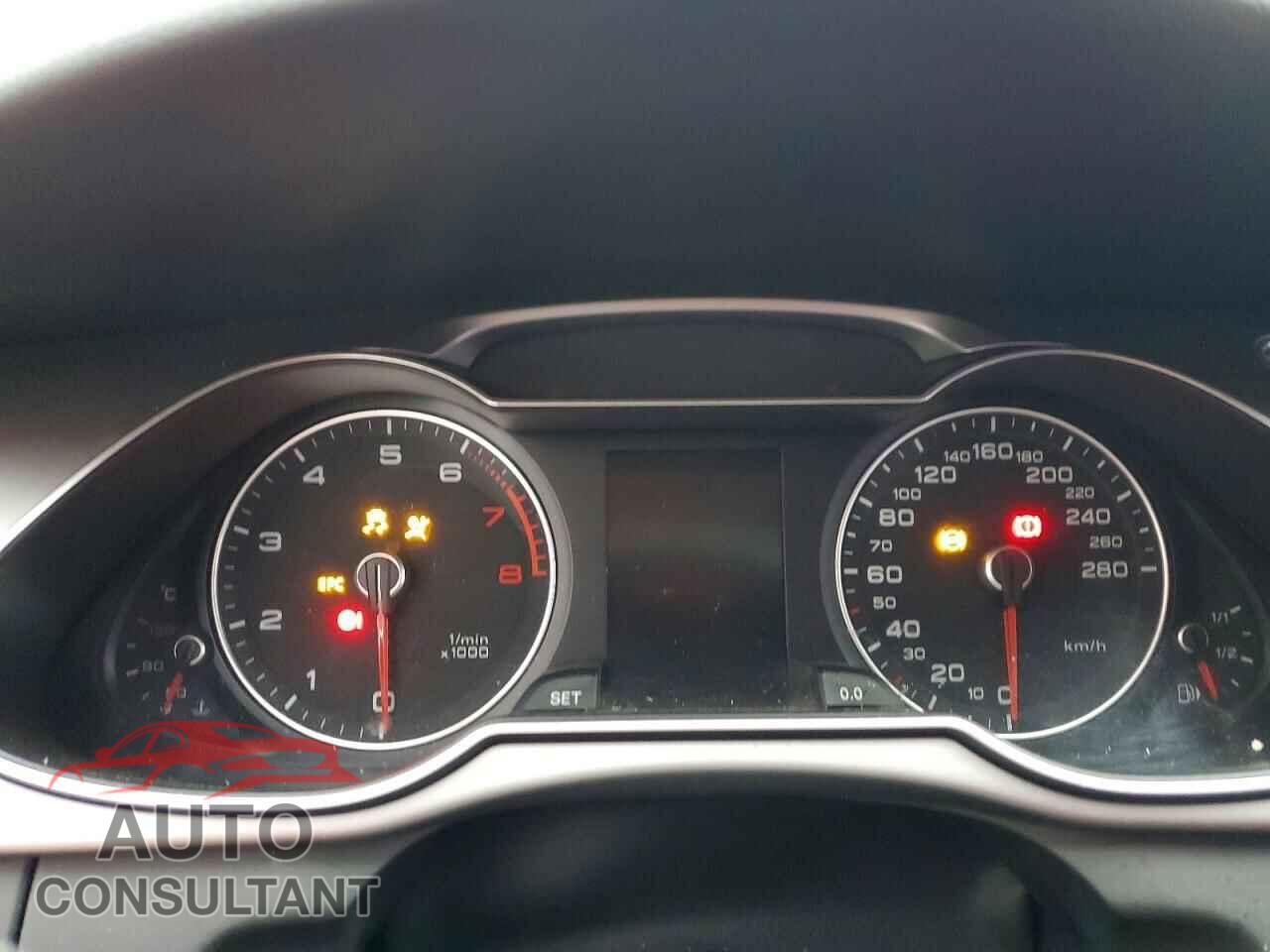 AUDI A4 2013 - WAUFFCFL7DN040464