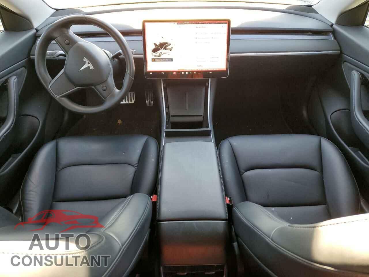TESLA MODEL 3 2018 - 5YJ3E1EB5JF121964