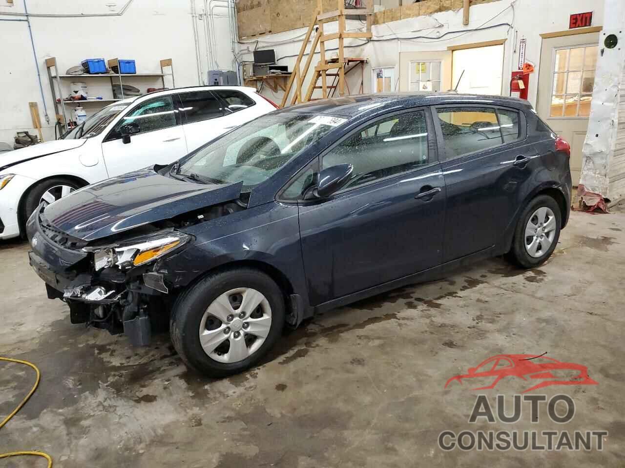 KIA FORTE 2017 - KNAFK5A82H5675642