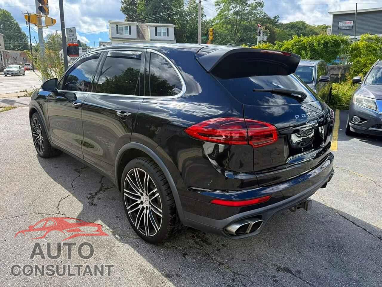 PORSCHE CAYENNE 2016 - WP1AC2A2XGLA88408