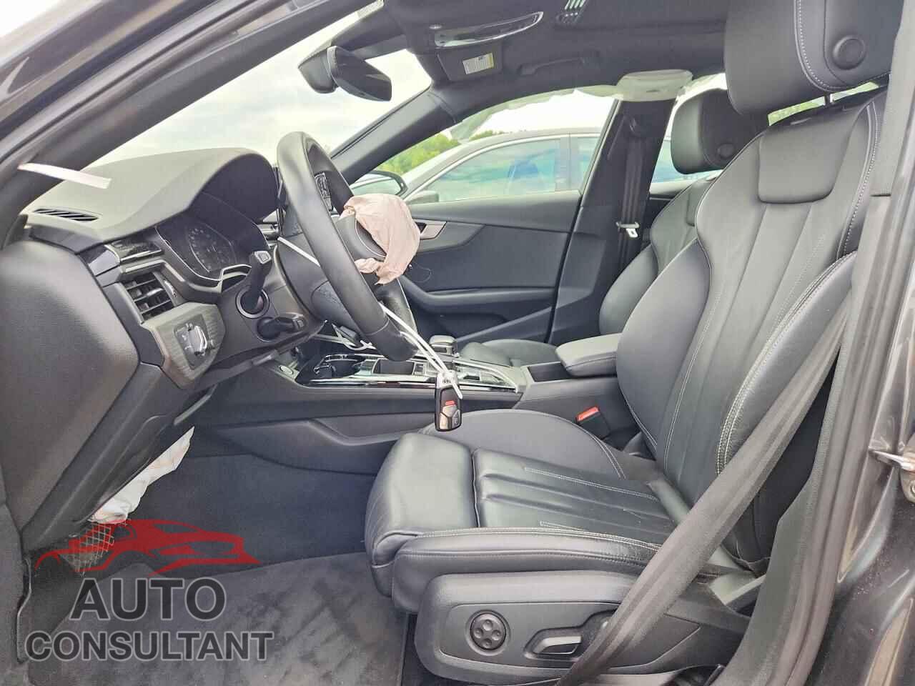 AUDI A4 2021 - WAUDAAF40MN010970
