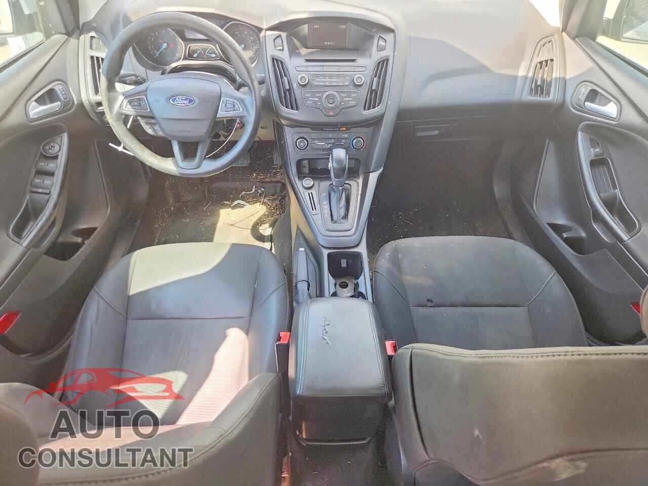 FORD FOCUS 2017 - 1FADP3F20HL295382