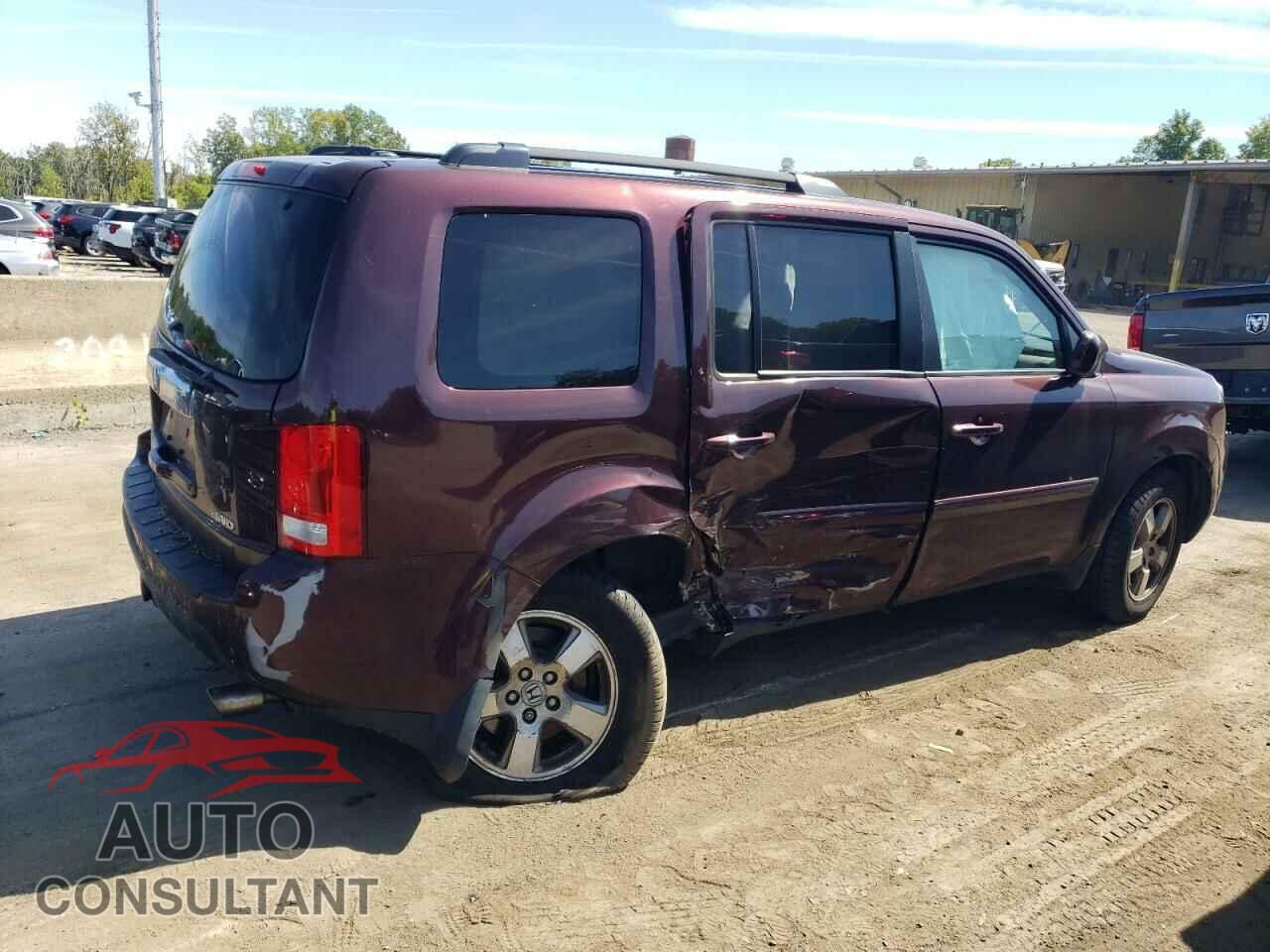HONDA PILOT 2011 - 5FNYF4H52BB078583