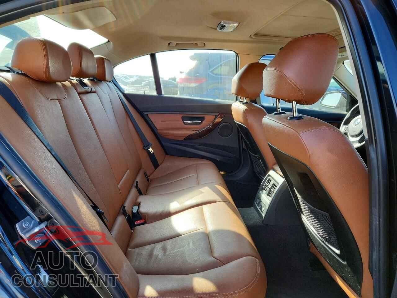 BMW 3 SERIES 2013 - WBA3B3C55DF530724