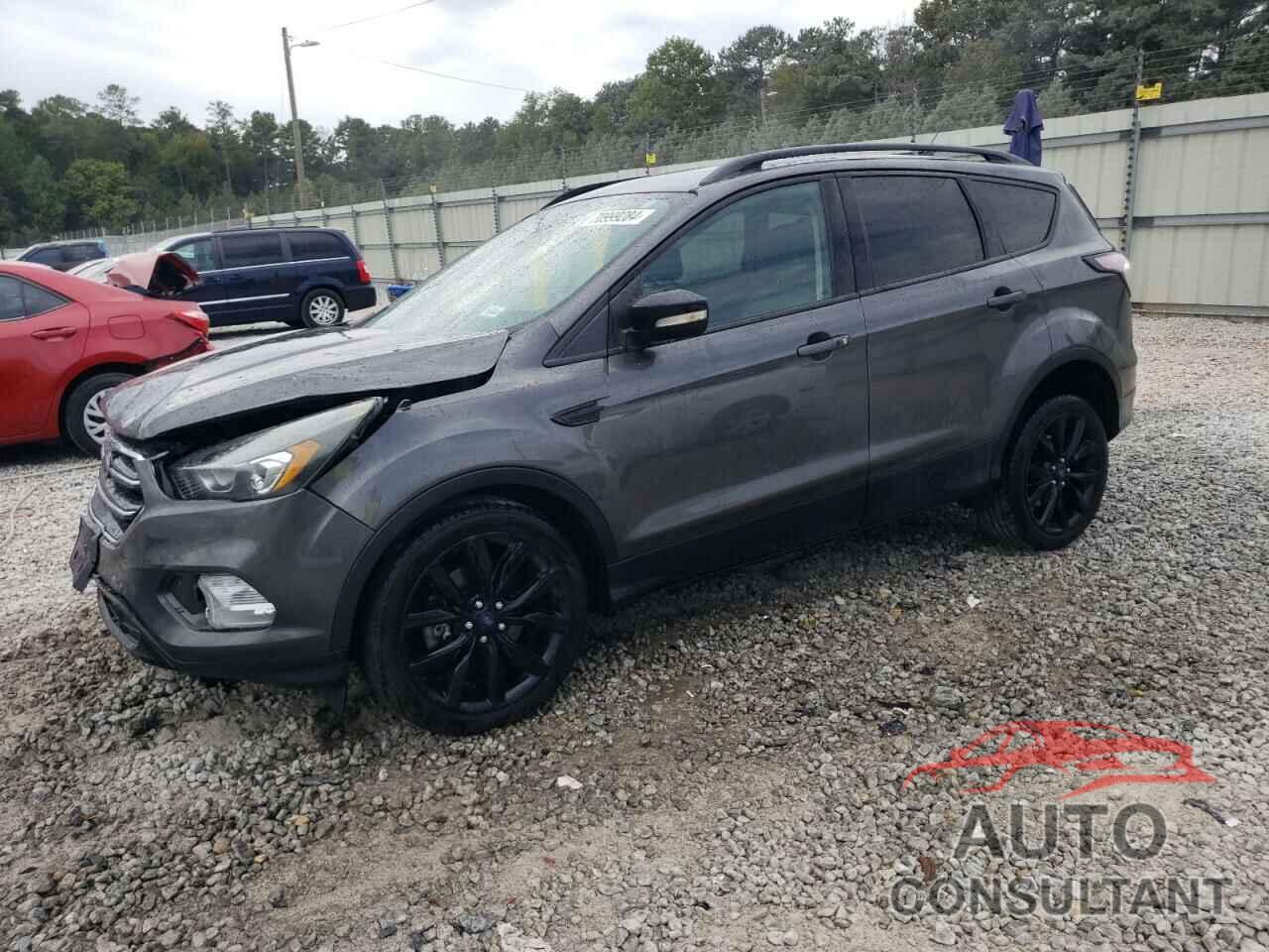 FORD ESCAPE 2017 - 1FMCU9J93HUD48247
