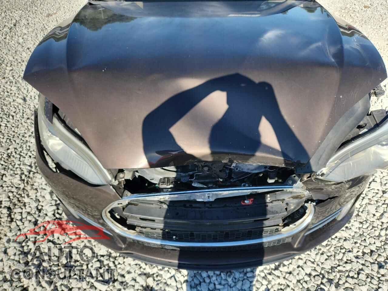 TESLA MODEL S 2013 - 5YJSA1CP9DFP07397