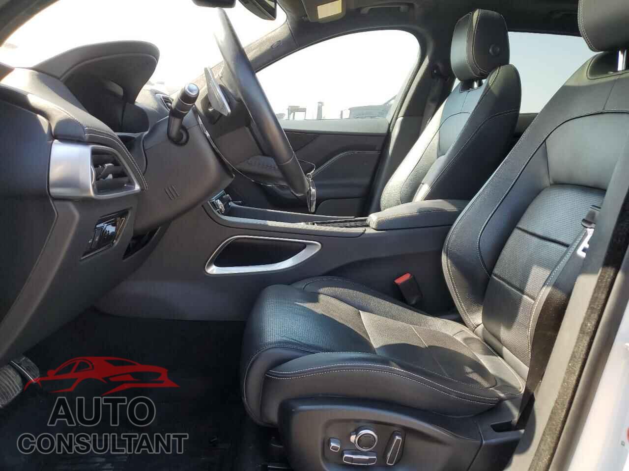 JAGUAR F-PACE 2018 - SADCL2FX2JA325219