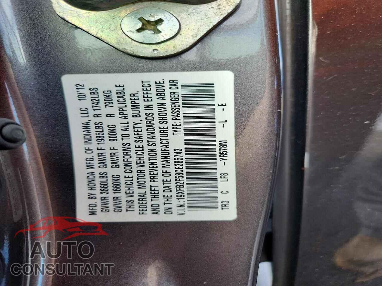 HONDA CIVIC 2012 - 19XFB2F58CE385743
