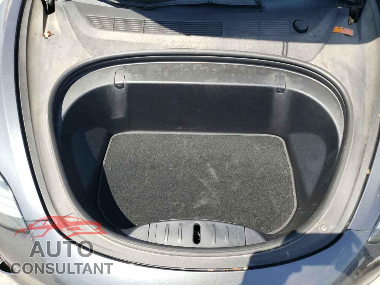 TESLA MODEL 3 2018 - 5YJ3E1EA8JF163357