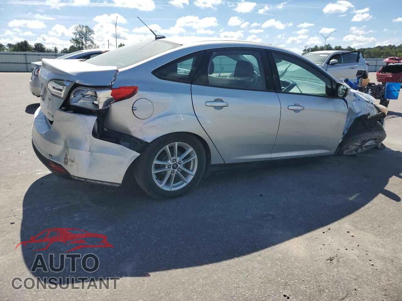 FORD FOCUS 2015 - 1FADP3F26FL376397